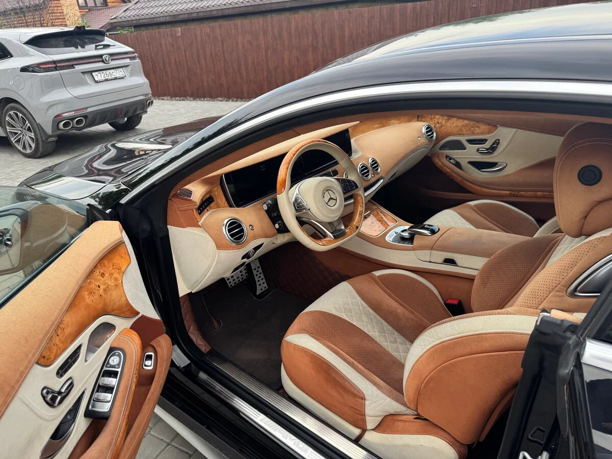 Салон Mercedes-AMG S 63